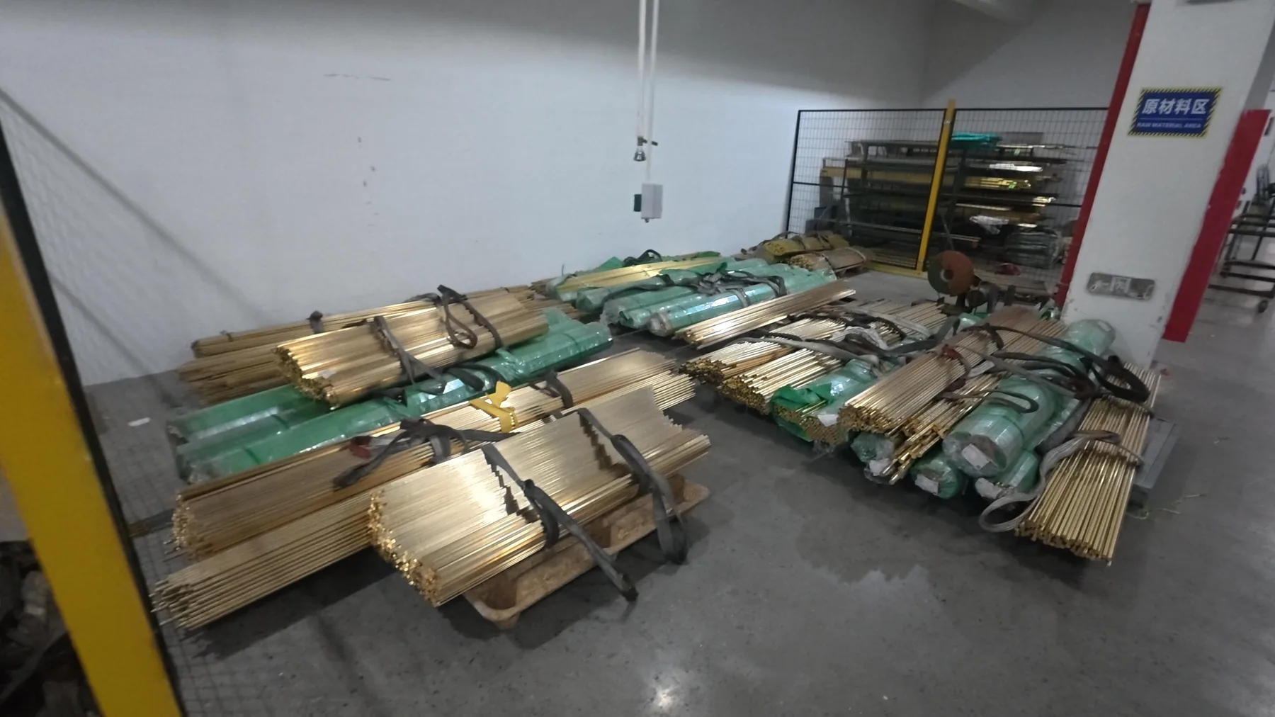 Machining raw material stock for material and finish option review